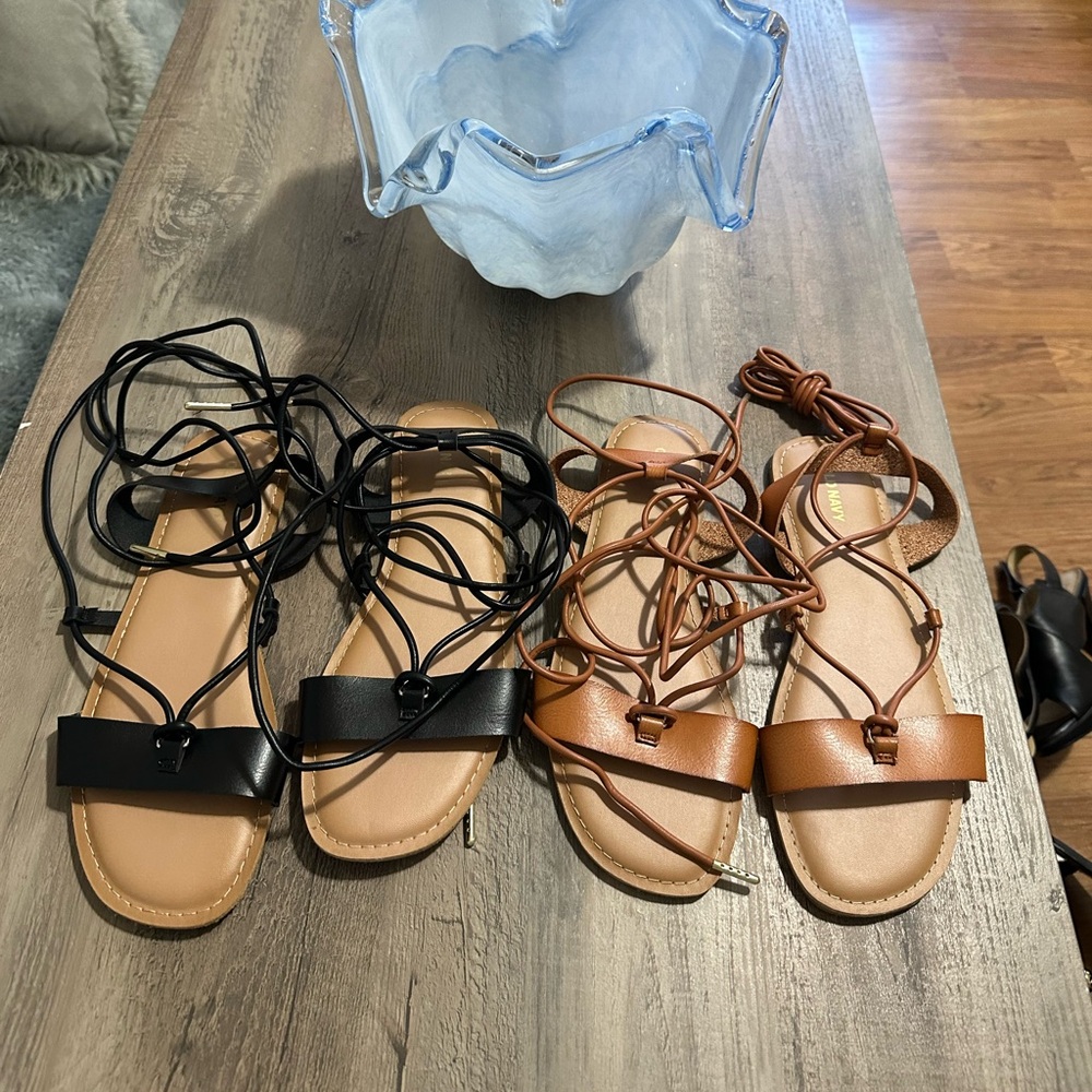 Old Navy sandals size 9.5